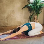 TALLER DE YOGA RESTAURATIVO